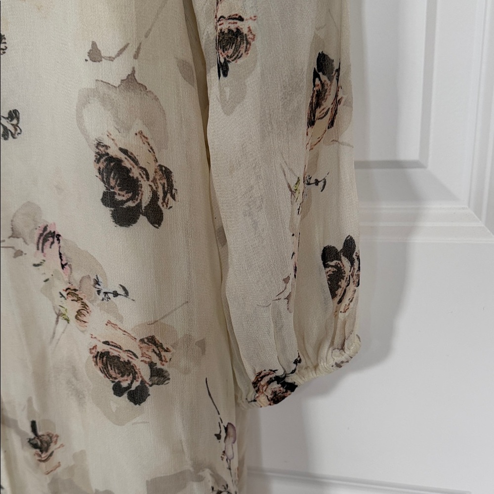 Elegant Floral Long Sleeve Dress - Picture 6 of 7